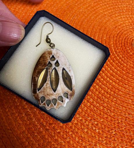 Prírodné kostené náušnice, 