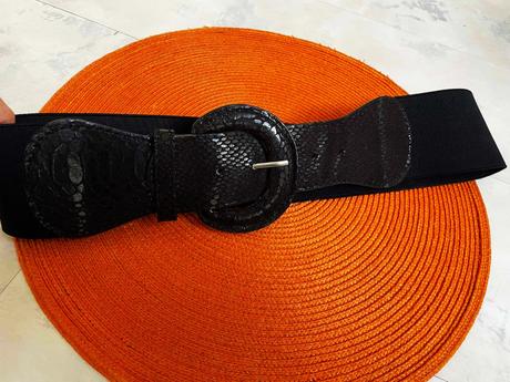 Elastický hrubý opasok,