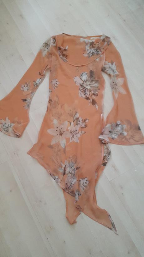 Asymetricka tunika, 34