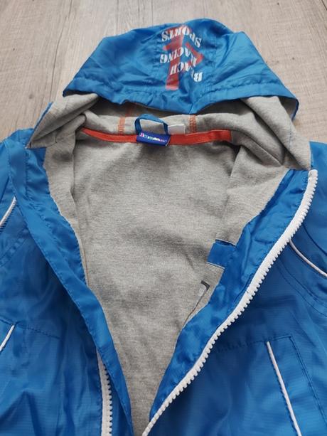 Bledomodra vetrovka lupilu, lupilu,110