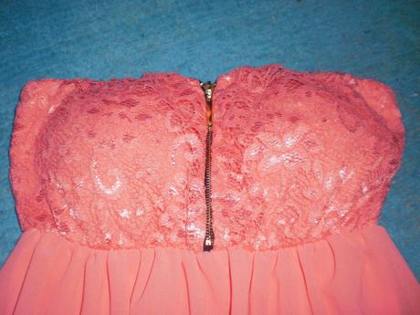 Krásne  letné šaty, s