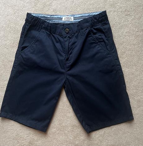 Elegantne tmavomodré kraťase, lindex,152