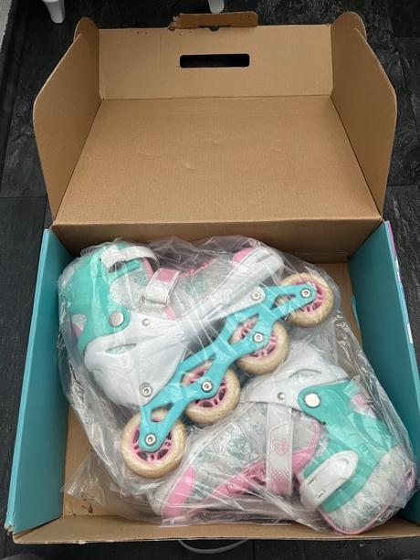 Detské nastaviteľné korčule v. 33-37, 33