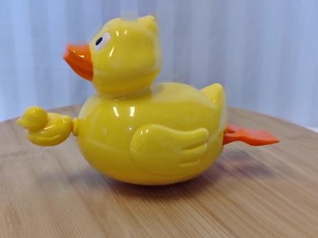 Mechanická naťahovacia kačica do vane, 15,5 cm,
