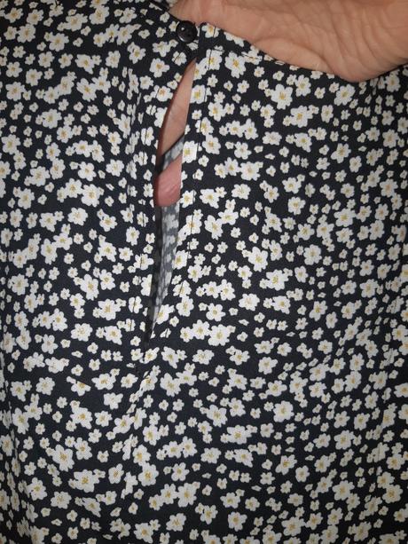 Bluzka so vzorom malych kvietkov, reserved,38