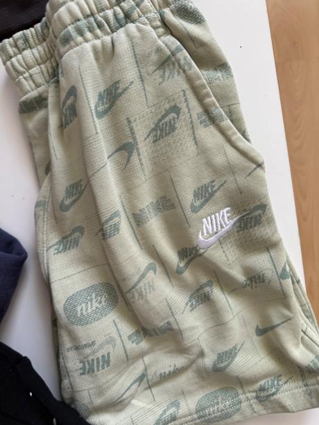 Trička mikiny kratasky 140, nike,140