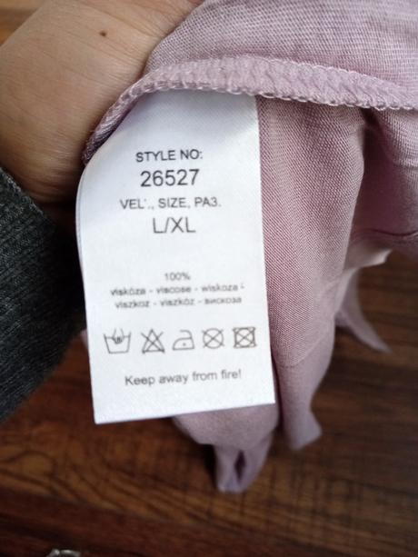 Tielko s aplikáciou, m