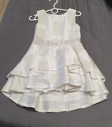 Spoločenské šaty, 104