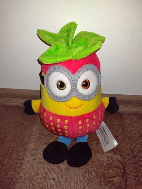 Plyšový mimoň - jahoda, 