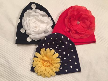 Jarné čiapky s kvetom, 92