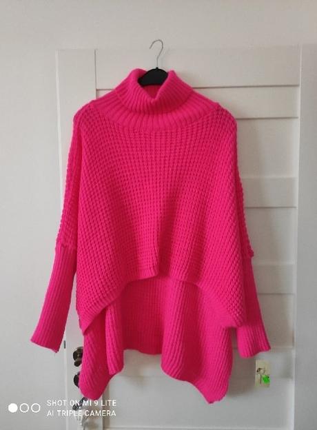 Ruzovy oversize rolak,