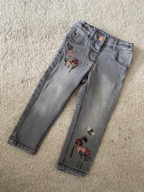 Rifle next s kvetinovou výšivkou, next,86