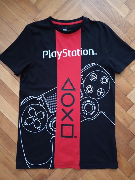 Original playstation -2x oblečené - top stav, 158