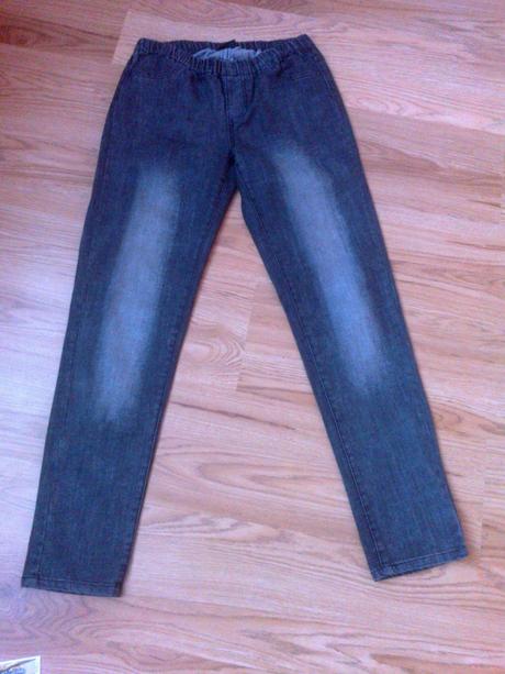 Na gumu- 3x oblečené-aj pre staršie dievčatá, xl