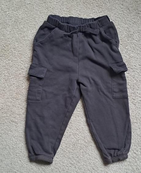 Čierne teplaky, h&m,92