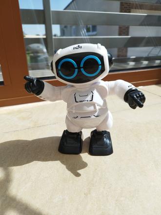 Tancujúci robot, 