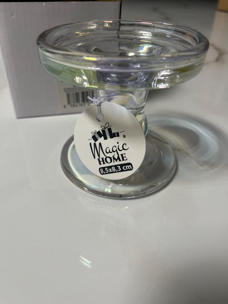 Krásny svietnik s dlhovým odleskom,