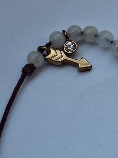 Jemný náramok fossil so šípom, fossil