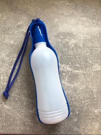 Cestovná fľaša pre psa,