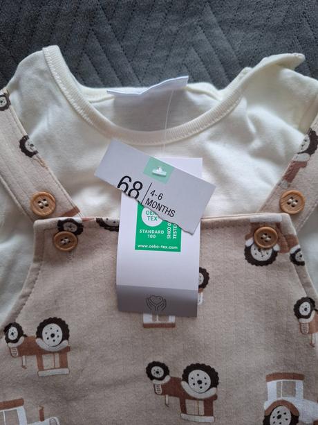 Body+nohavice 68, 68