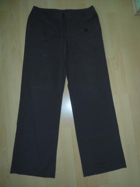 Tmavohnede nohavice, 40