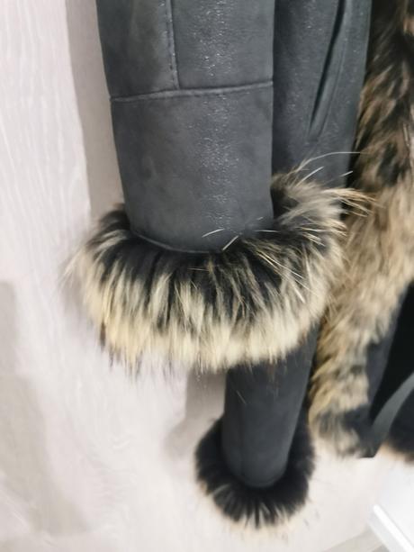 Kožuch s pravou kožušinou, s