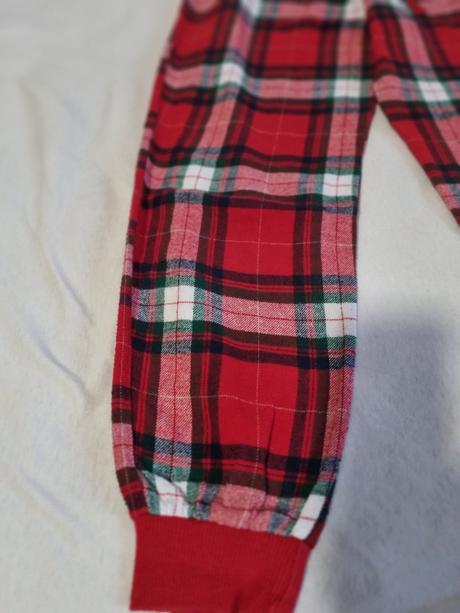 Pyžamové nohavice, 134