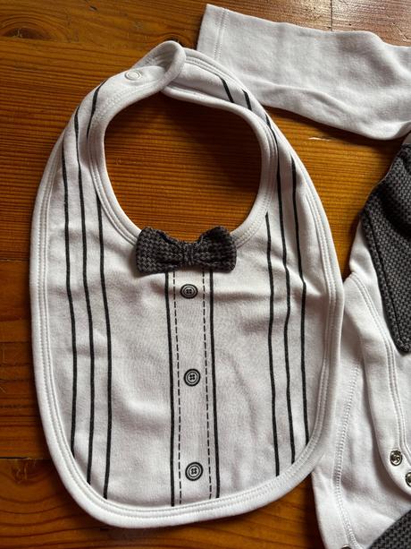 Oblečenie na krst ,oslavu, 56