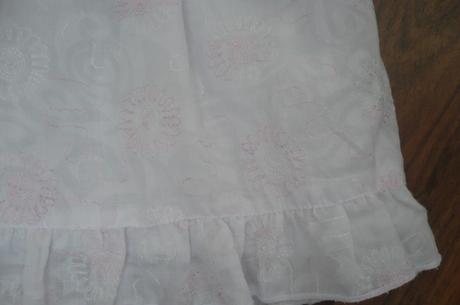 Biele šatičky, tup tup,74