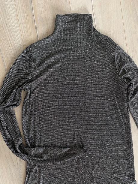 Trblietkavy top -rolak, stradivarius,s