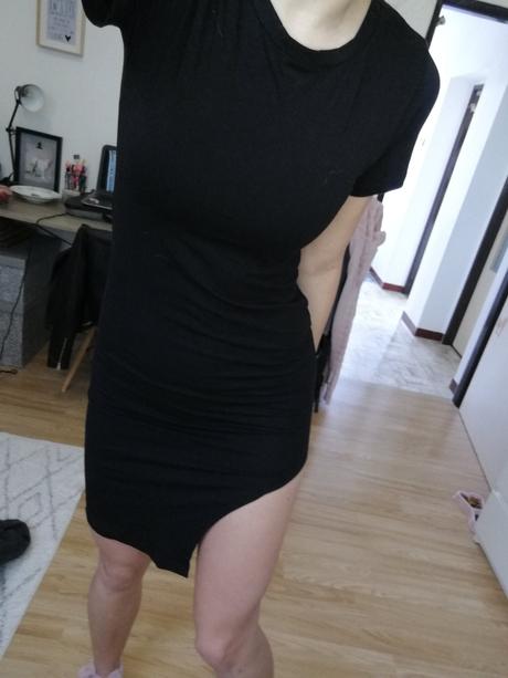 Kratke saty s rozparkom, s