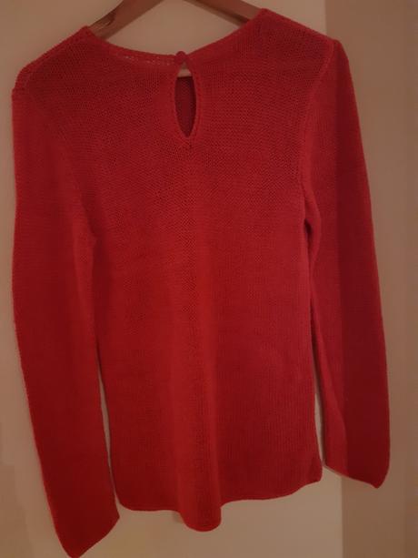 Červený sveter - vyrobený na slovensku, 38