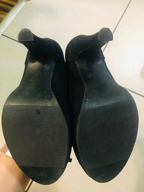 Perforované lodičky, 36