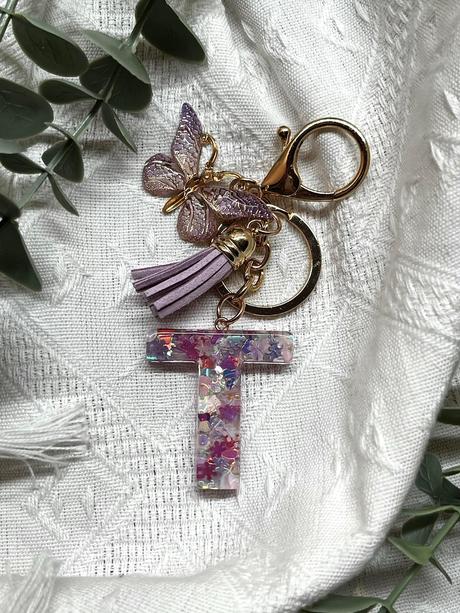 5 eur - ihneď k odberu - kľúčenky s písmenkom, 