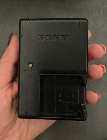 Digitalny fotoaparat sony cyber-shot dsc-h10 + nab, sony