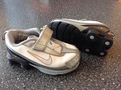 Botasky nike shox, č. 23,5, vnút. dĺžka 14,5cm, nike,23