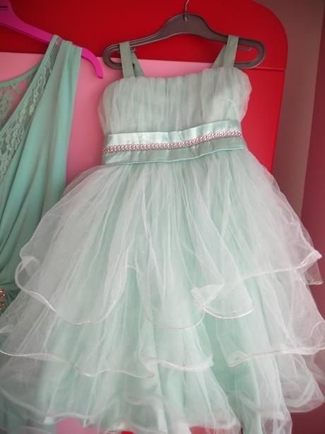 Spoločenské šaty pre maminu a dceru, 40