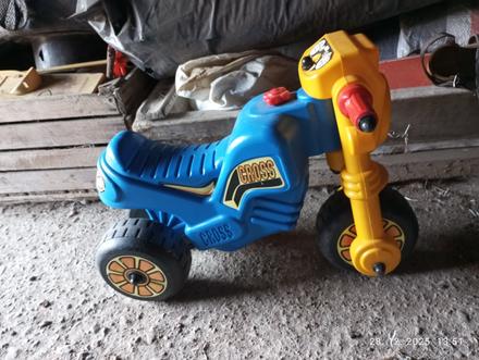 Odrážadlo motorka, 