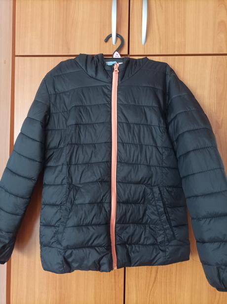 Čierna vetrovka s kapucňou, pepperts,146