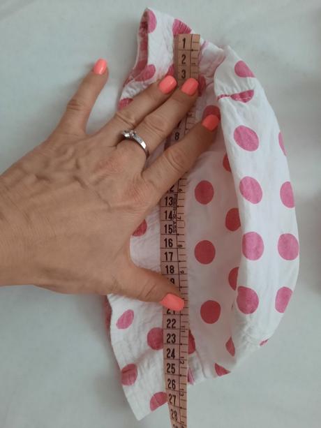 Klobučiky na leto, velkost 52 a 54, 52