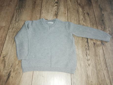 Sveter, reserved,86