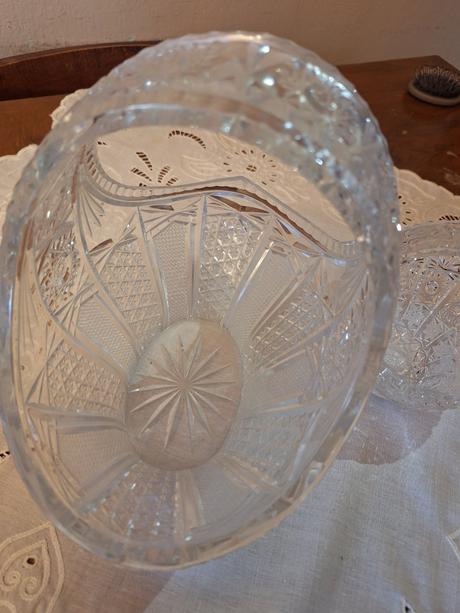 Kristalove sklenene kosiky, 