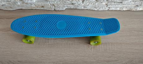 Modrý pennyboard / mini cruiser/ skateboard,