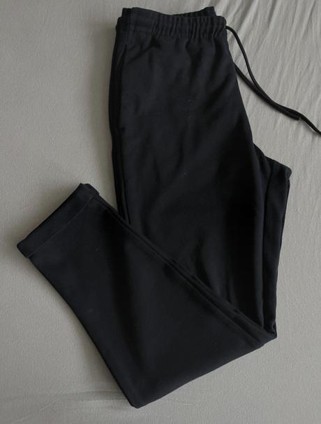 Panske elegantne lezerne nohavice, zara,m