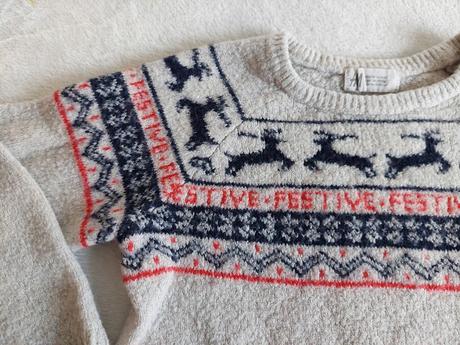 Vianočný sveter zn.hm veľ.110-116, 110