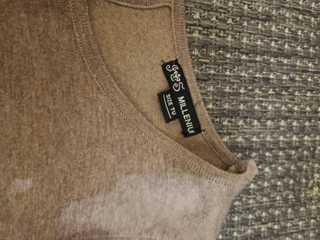 Mix predĺžených pulovrîkov s/m, m