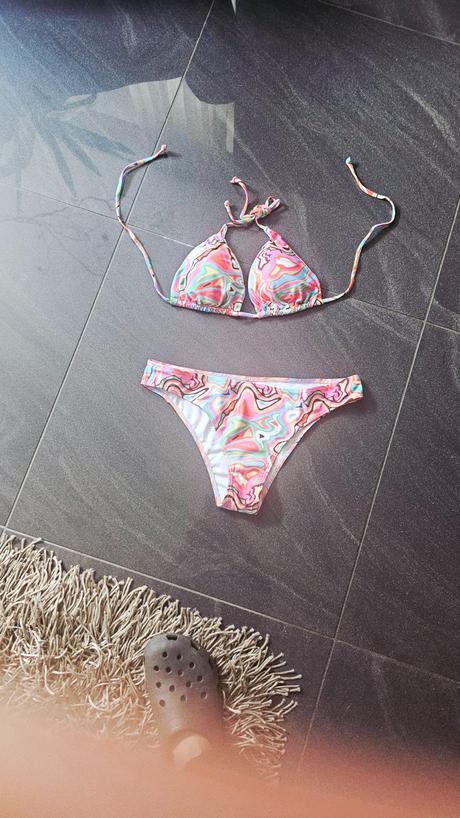 Dvojdielne plavky, bikiny, 40