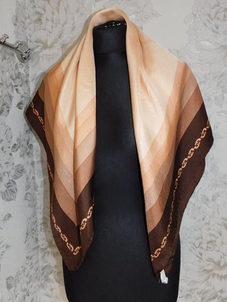 Etienne aigner luxusna hodvabna šatka, l