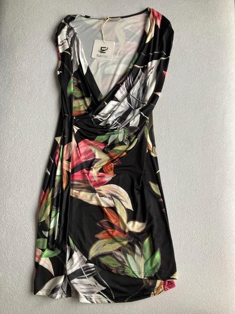 Dámske obsiahnuté letné šaty, l