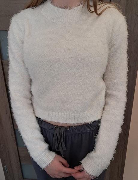 Cropnutý sveter, xs